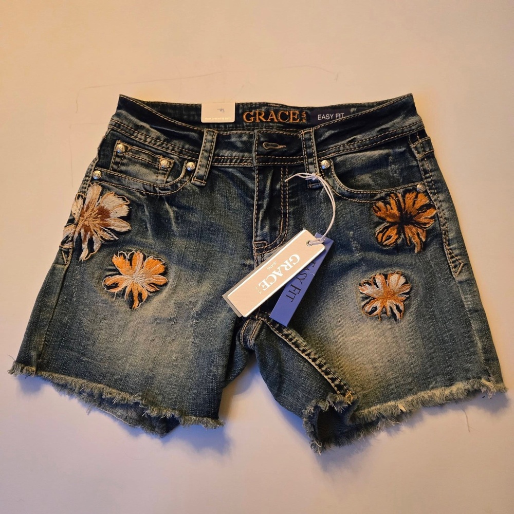Grace in LA - Size 25 - Easy Fit Shorts